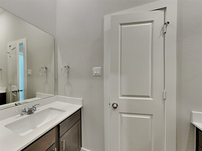 Building Photo - 2307 Cohorn Trl