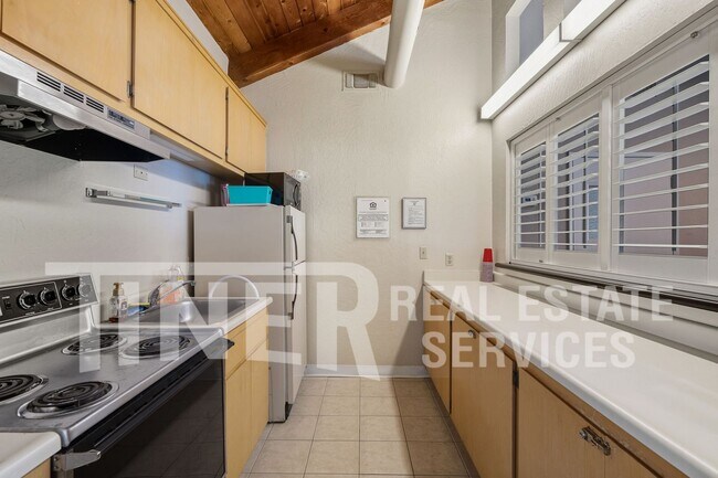 Building Photo - 11150 Trinity River Dr