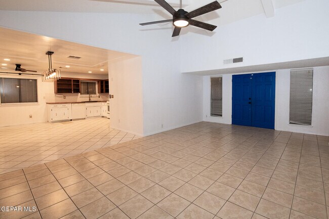 Building Photo - 11416 Lake Ozarks Dr