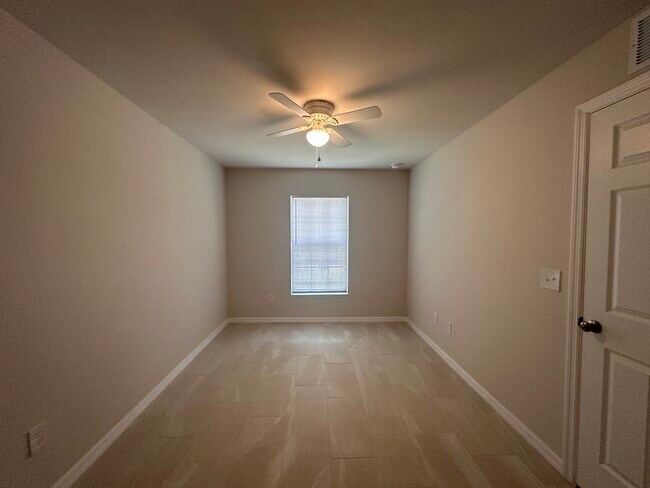 Building Photo - 2106 Andalusia Blvd