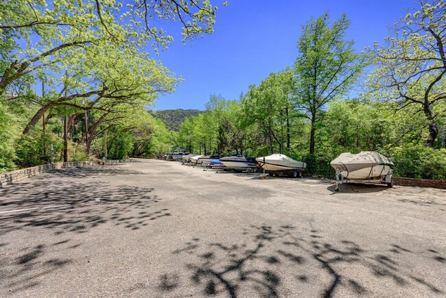 Building Photo - 5609 Courtyard Cove