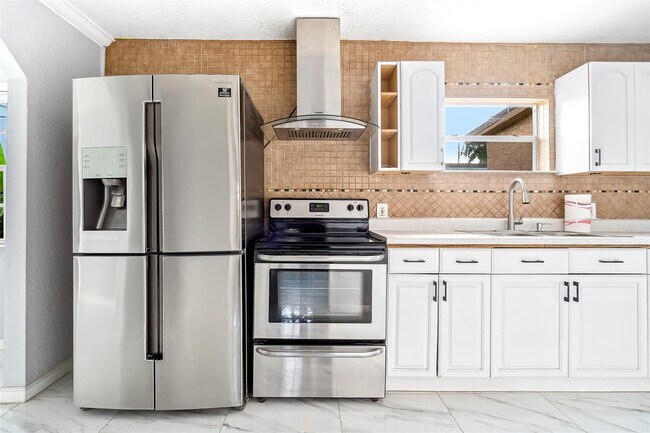 Building Photo - 2508 Arthur St