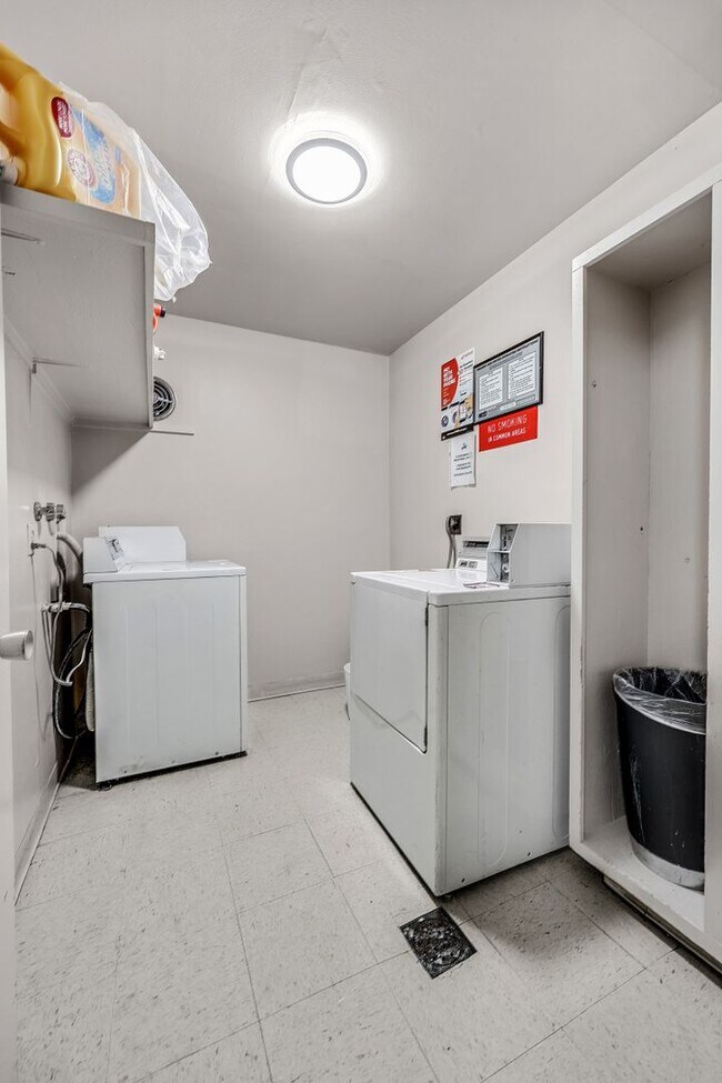 Building Photo - Chic 1-bedroom condominium located in the ...