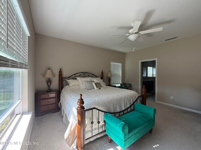 Building Photo - 141 Ren Wy