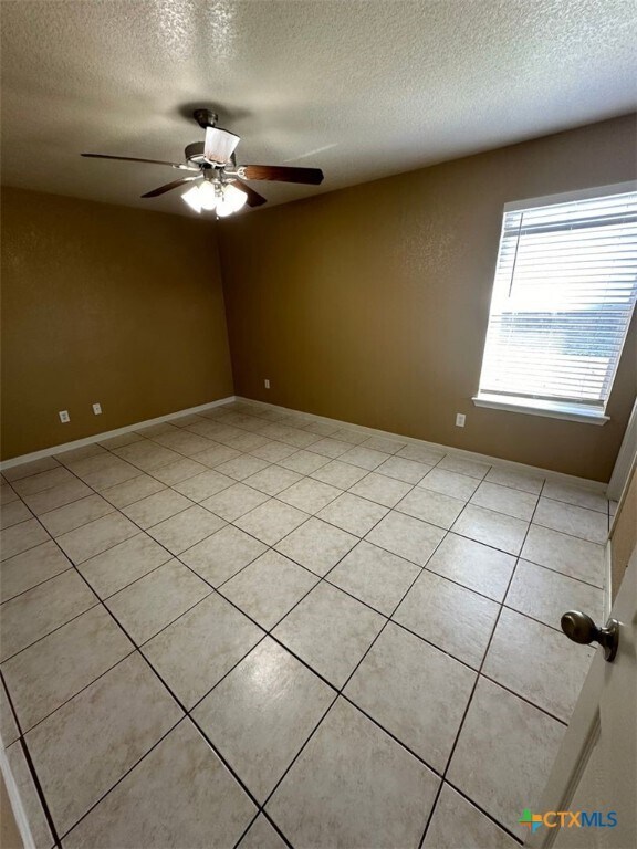 Building Photo - 1903 Elms Run Ct