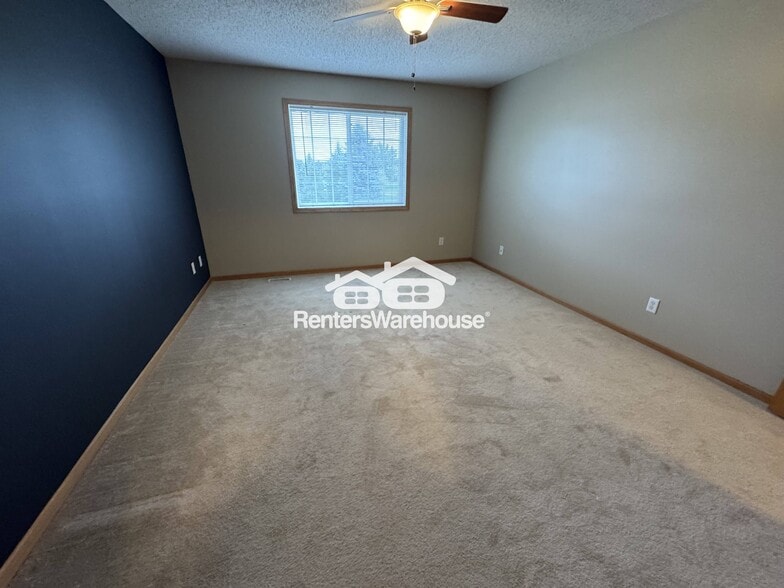 Building Photo - 17119 Eastwood Ave