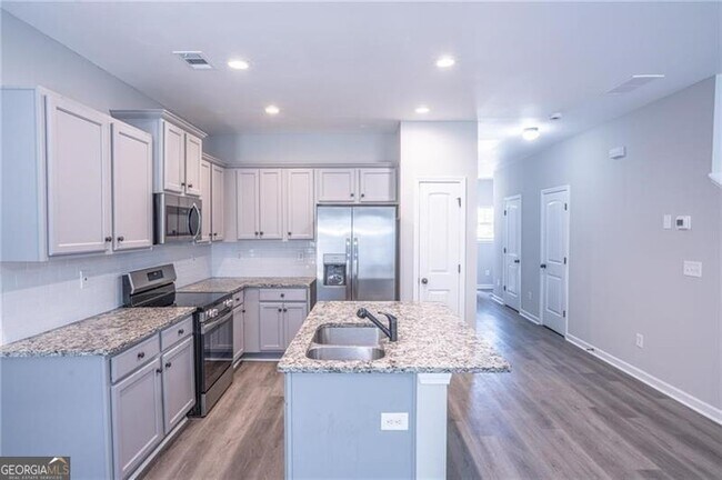 Building Photo - 6106 Oak Bend Ct