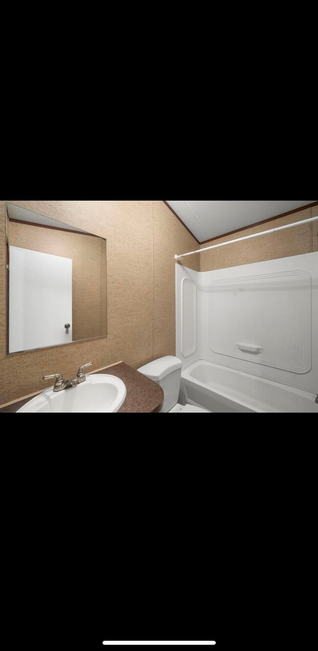 Building Photo - 4018 Krampota Ln