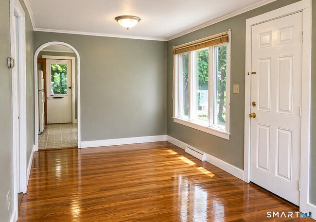 Building Photo - 103 Reynolds St