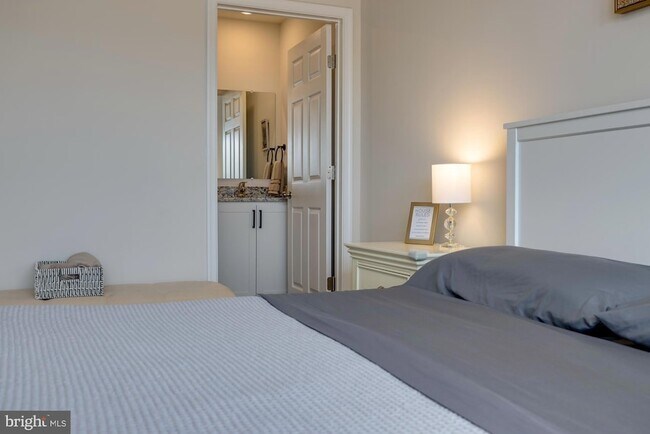 Building Photo - 262 Allison Dr