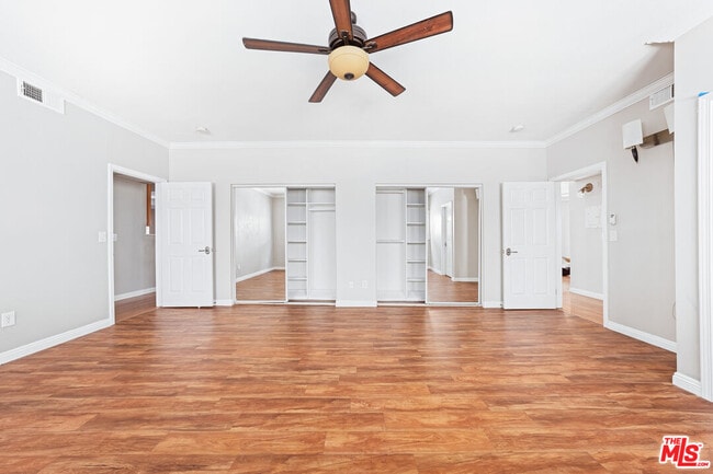 Building Photo - 14937 Dickens St