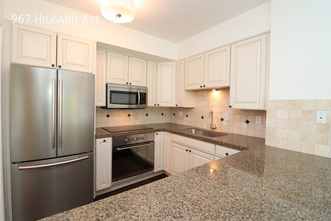 Building Photo - 967 Hilgard Ave