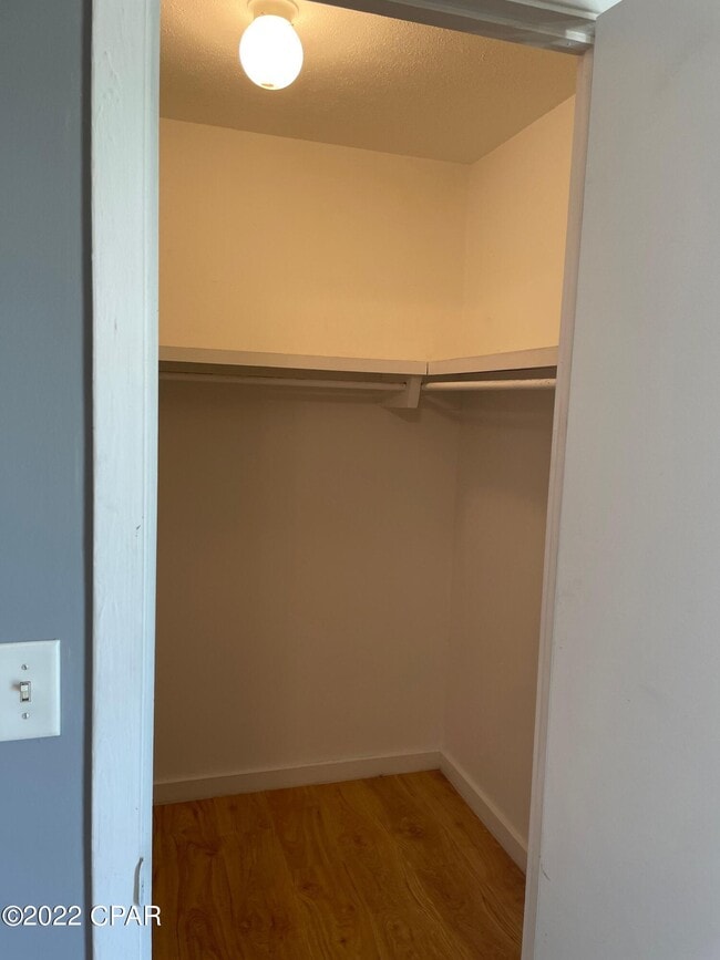 Building Photo - 1510 Clay Ave