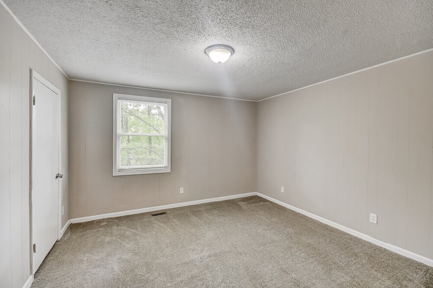 Building Photo - 24 Autry Dr