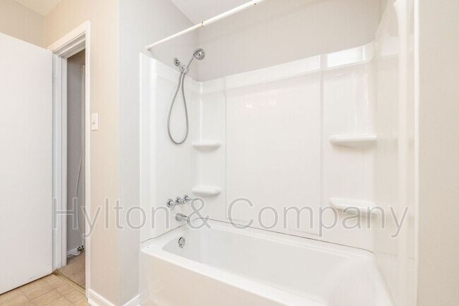 Building Photo - 3837 Belker Ct