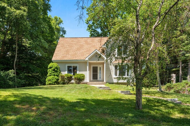 Building Photo - 28 Shoals View Dr