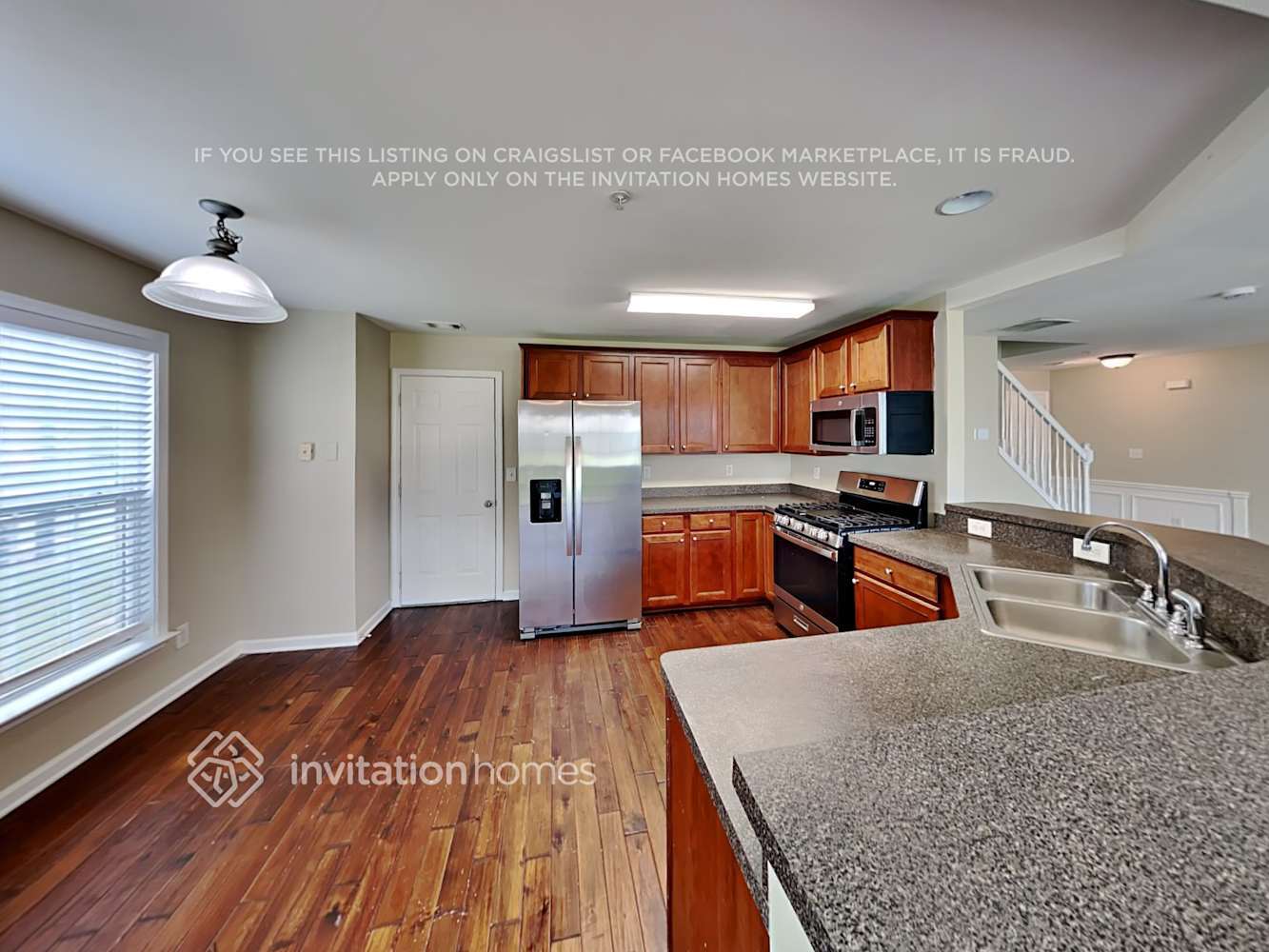 Building Photo - 320 Balaban Cir