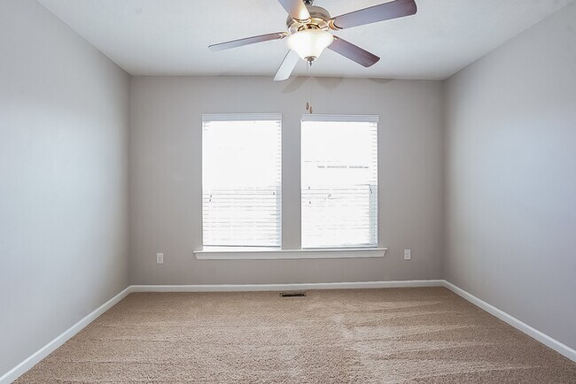 Building Photo - 463 Brantley Cove Cir