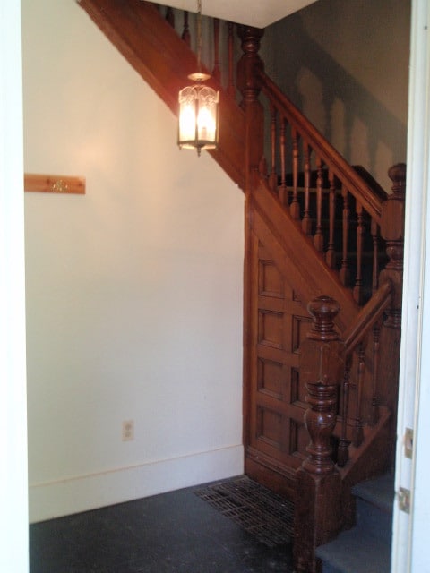 Foyer - 26 Boardman St