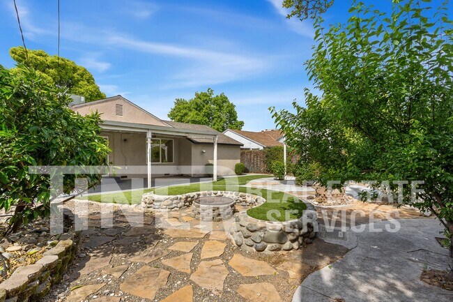 Building Photo - 5021 Priscilla Ln