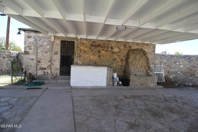 Building Photo - 3200 Richmond Ave