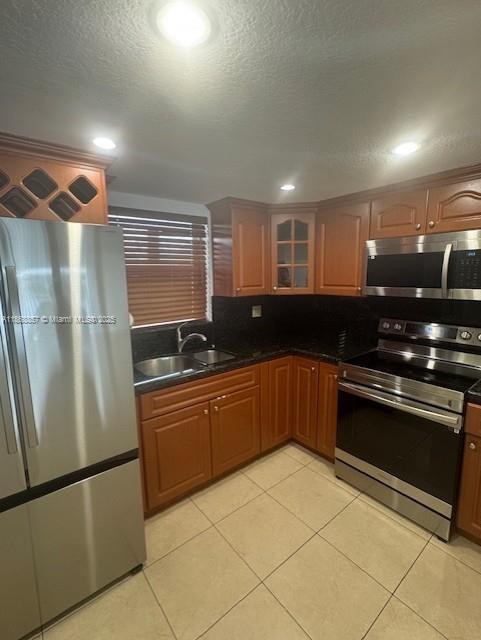 Building Photo - 9351 Fontainebleau Blvd