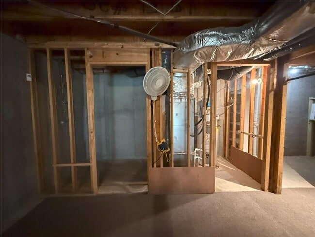 Building Photo - 290 Sweetwater Trce