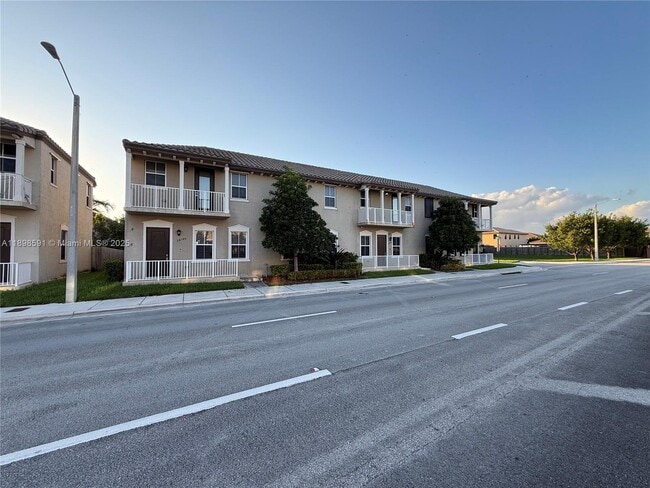 Building Photo - 24340 SW 117th Ave