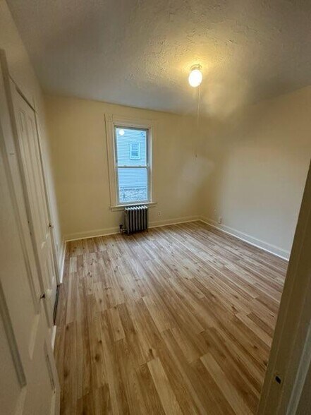 Building Photo - 24 Carey St