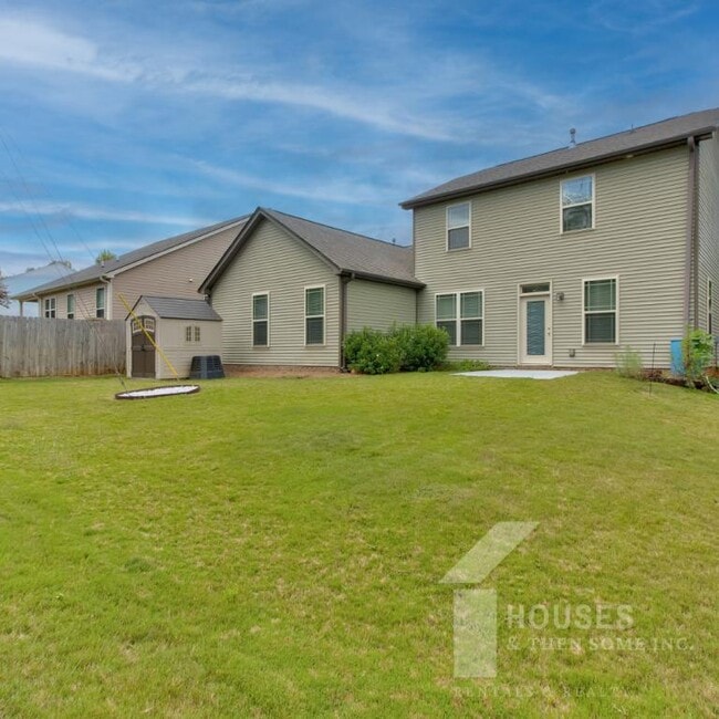 Building Photo - 70 Madeline Cir