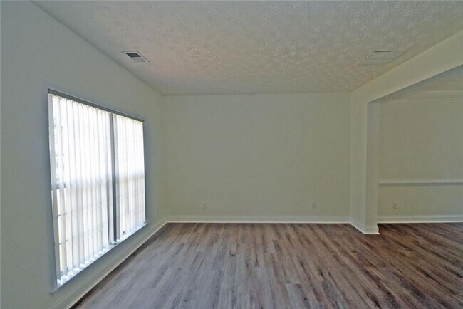 Building Photo - 2254 Caneridge Trail SW