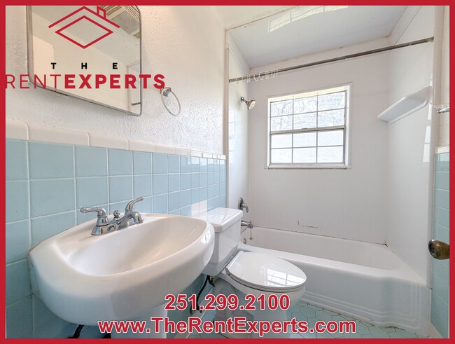 Building Photo - 550 Tamworth Ct