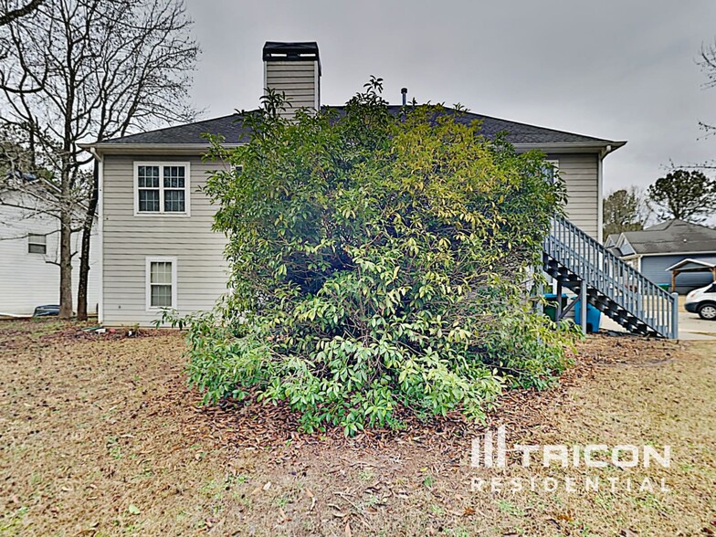 Building Photo - 718 Creekridge Ct
