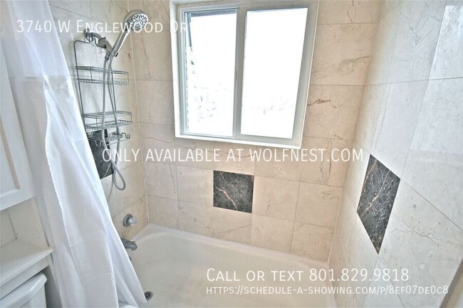 Building Photo - 3740 Englewood Dr