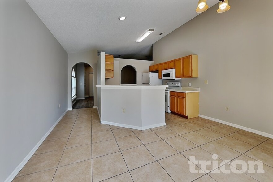 Building Photo - 6216 Calamari Pl