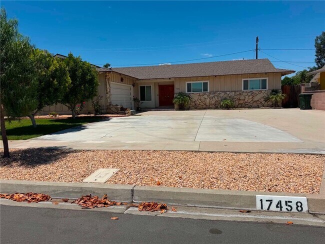 Building Photo - 17458 Fontlee Ln