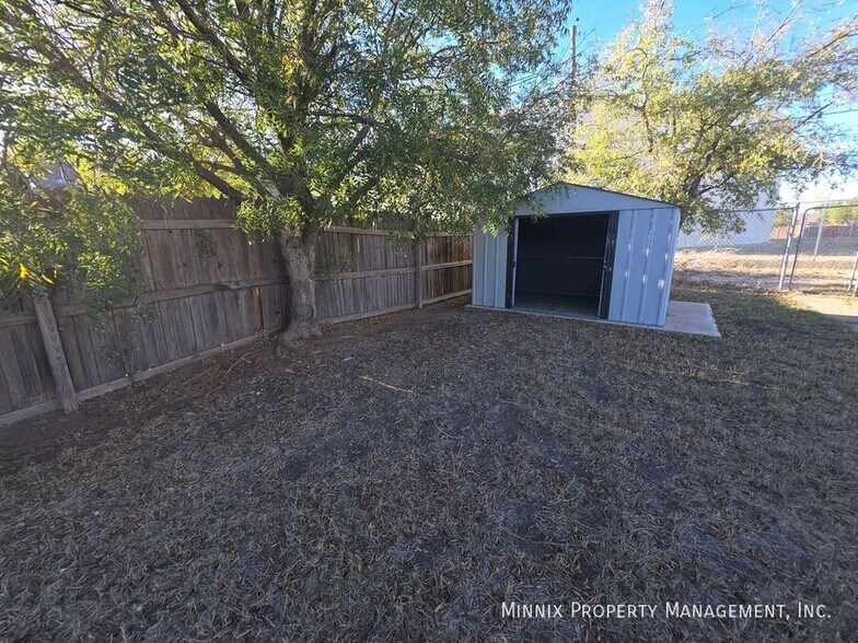 Building Photo - 4610 Storey Ave