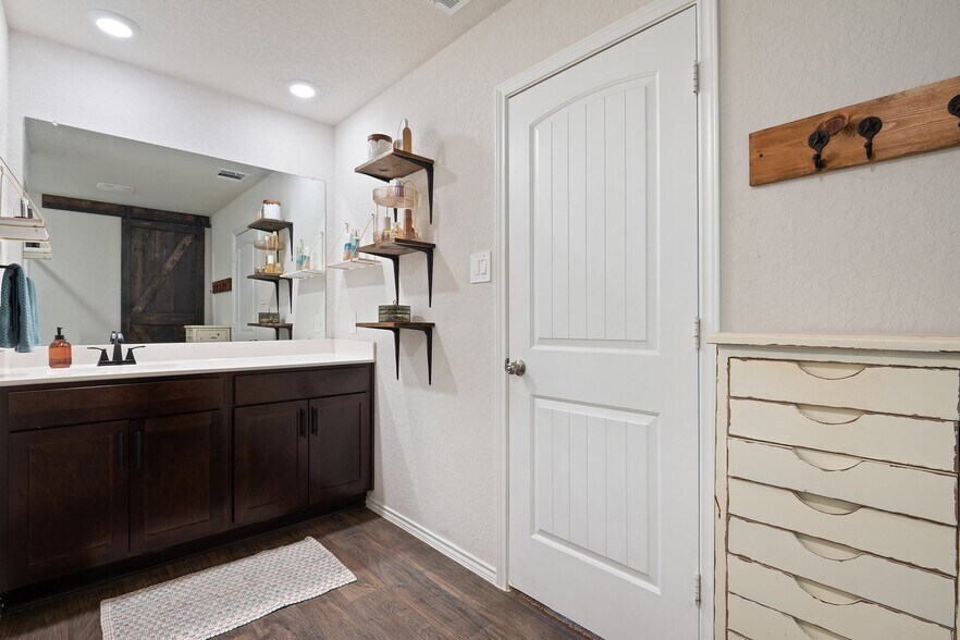 Building Photo - 140 Skipping Stone Ln