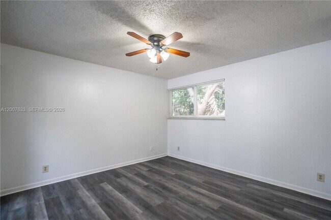 Building Photo - 600 N Rio Vista Blvd