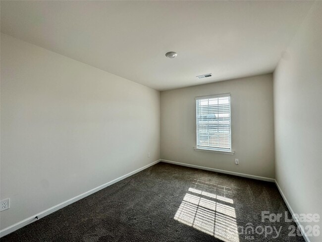 Building Photo - 1603 Blue Velvet Ln