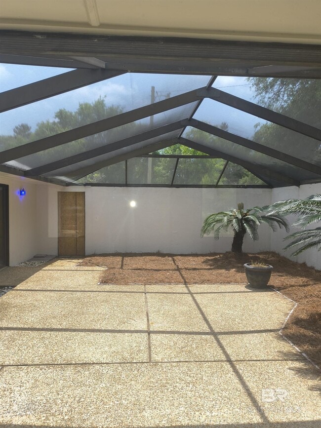 Building Photo - 318 W Fort Morgan Rd