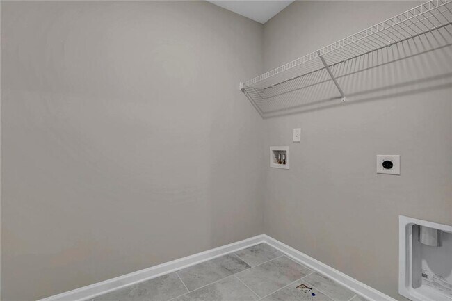 Building Photo - 1376 Elderwood Way