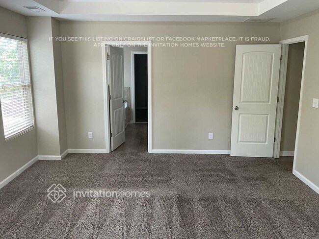 Building Photo - 729 Emporia Loop