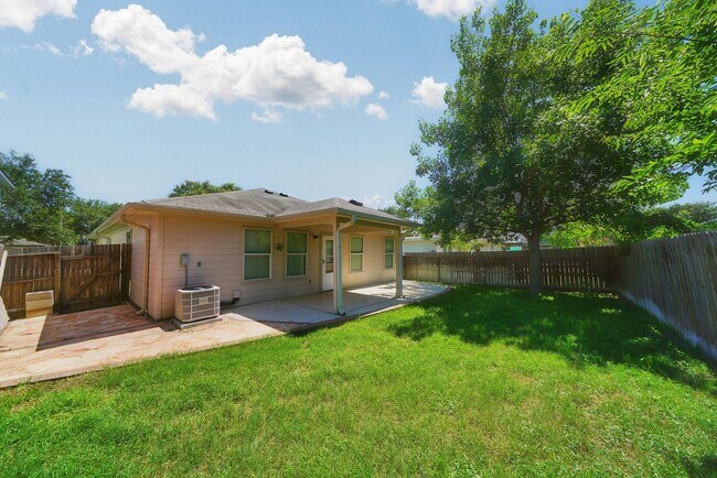 Building Photo - Cozy Home in Cibolo Valley Ranch Now Available - Realtor Commission: $500
