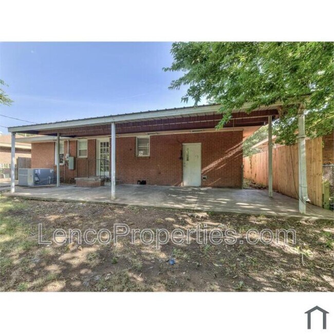 Building Photo - 2741 SW Murray Dr