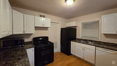 Building Photo - 3BR/1BA Home – Garage, In-Unit Laundry, Ce...