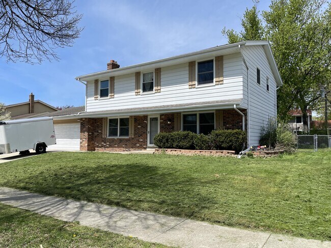 Building Photo - 1708 Howlett Ln