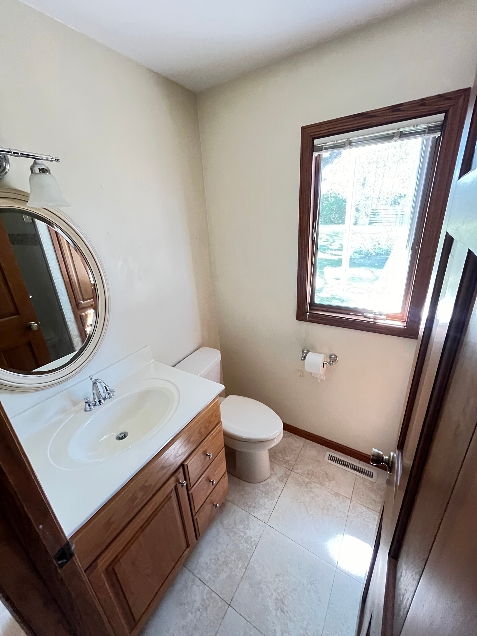 Main level bathroom - 203 13th Ct