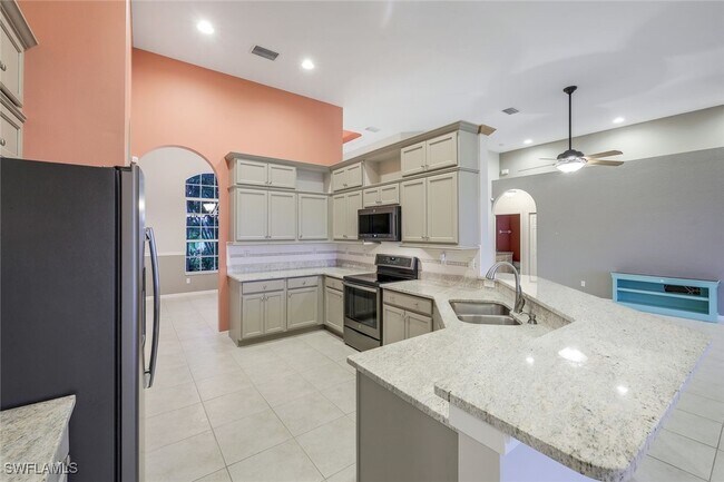 Building Photo - 18025 Greenwood Dr