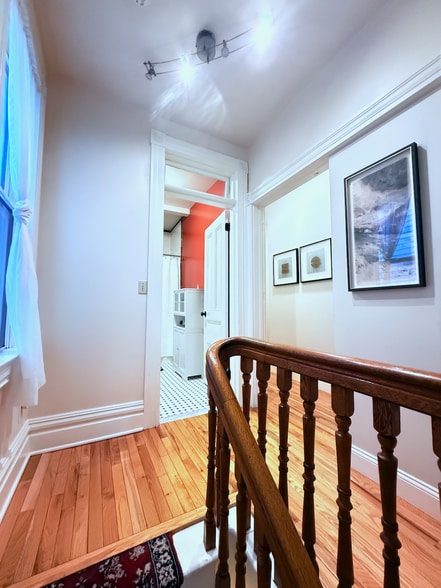 Building Photo - 140 Cohassett St